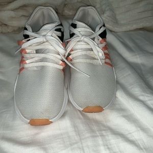 Addis’s tennis shoes